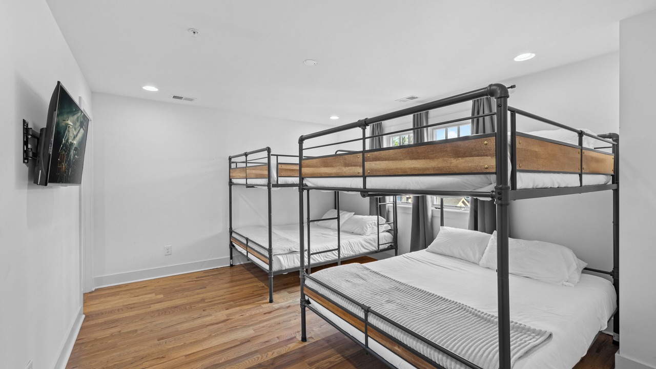 Photo of Bedroom in Eighth Avenue