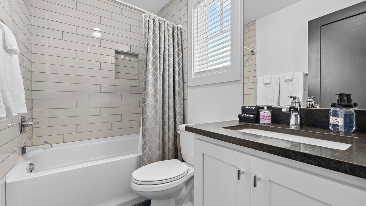 Photo of Bathroom in Eighth Avenue