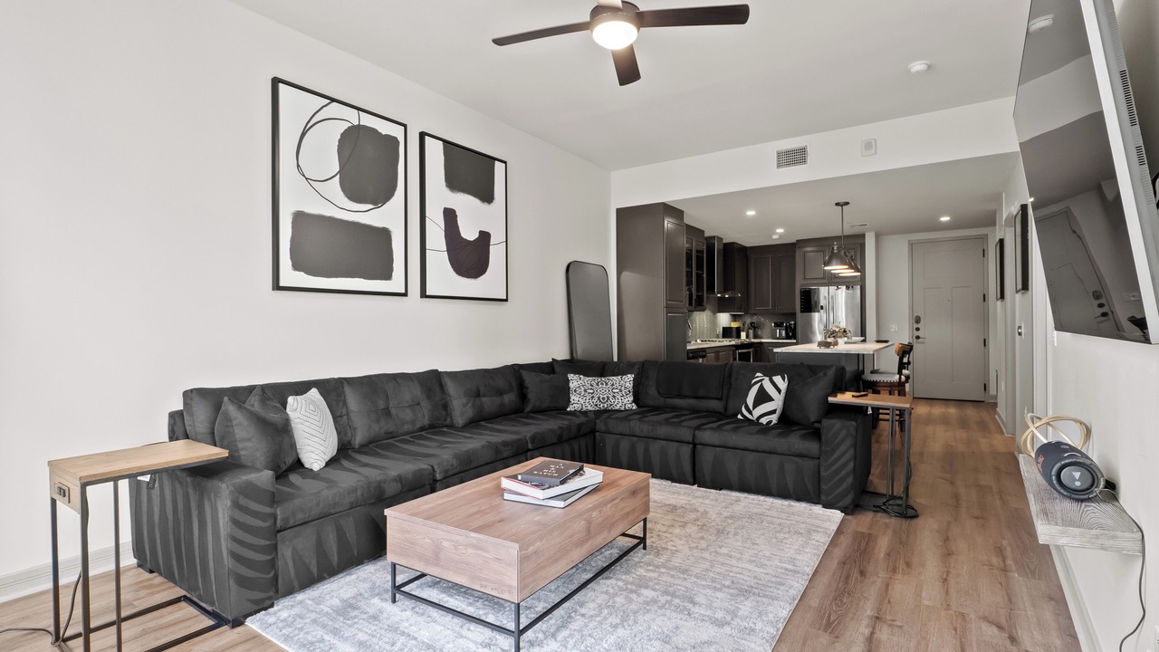 Photo of Livingroom in Uptown