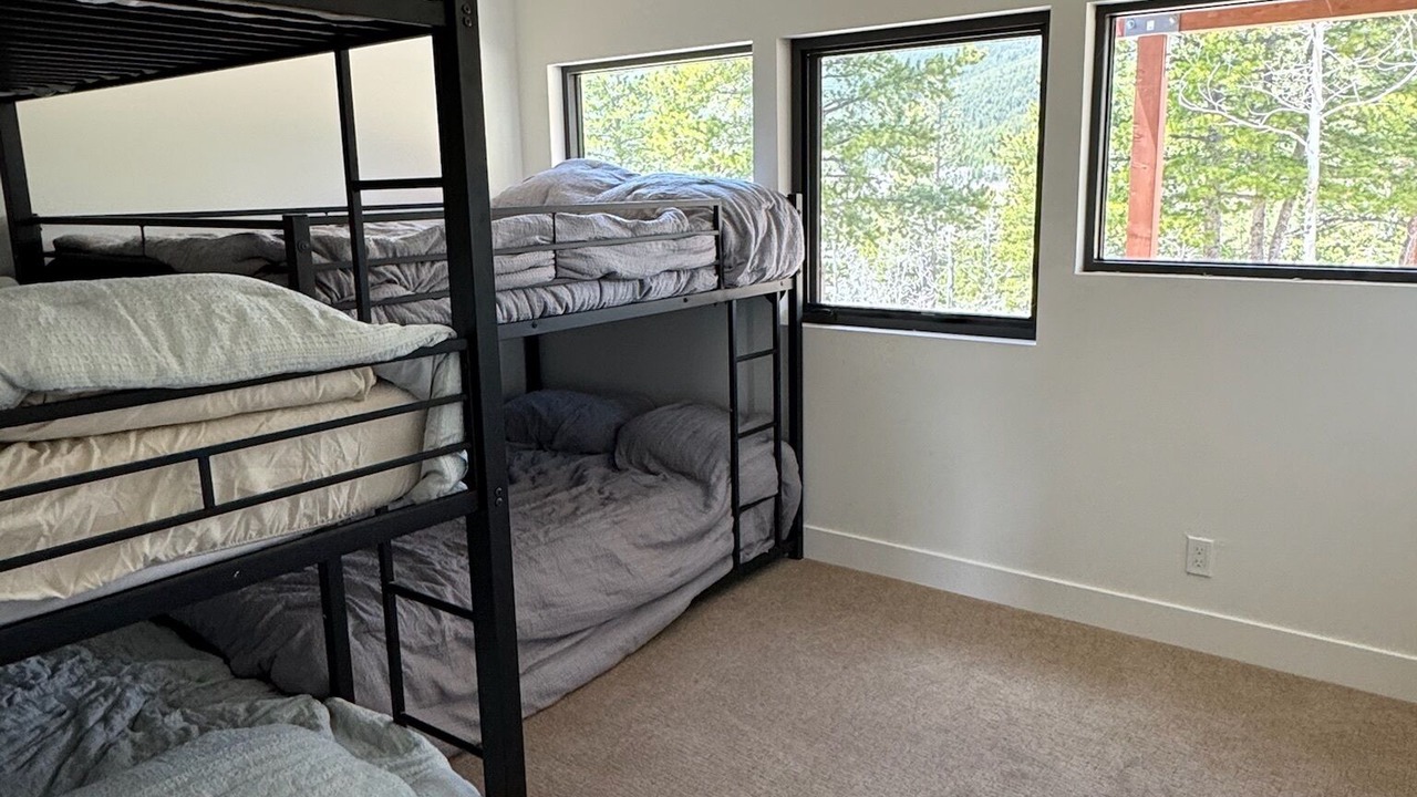 Photo of Bedroom in Black Hawk