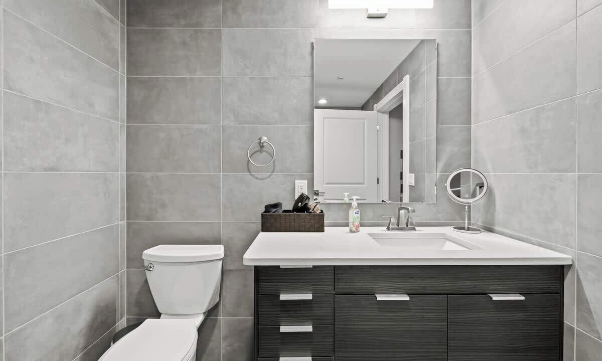 Photo of Bathroom in Old North Columbus