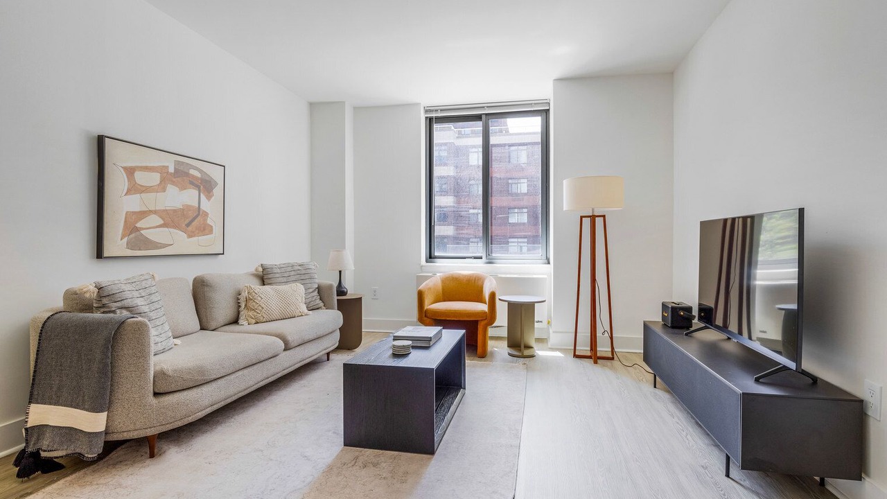 Photo of Livingroom in Hunters Point