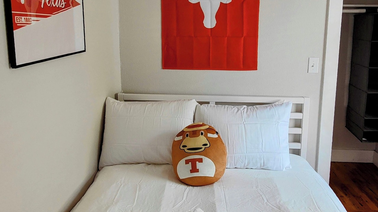 Photo of Bedroom in Blackshear-Prospect Hill