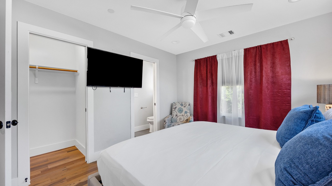 Photo of Bedroom in University Hills and Windsor Park
