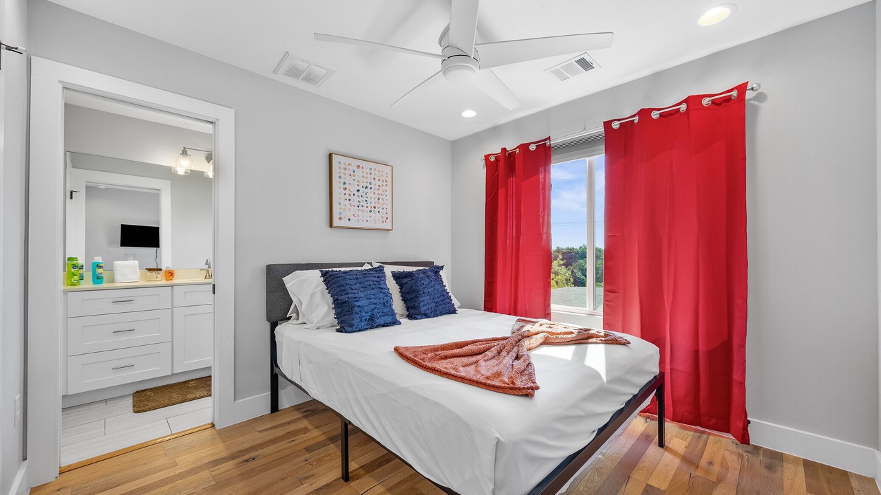 Photo of Bedroom in University Hills and Windsor Park