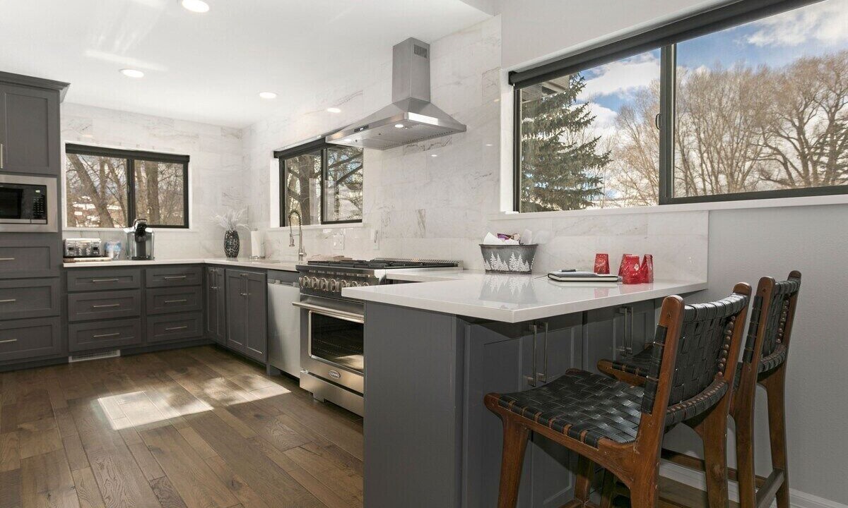 Photo of Kitchen in Edwards