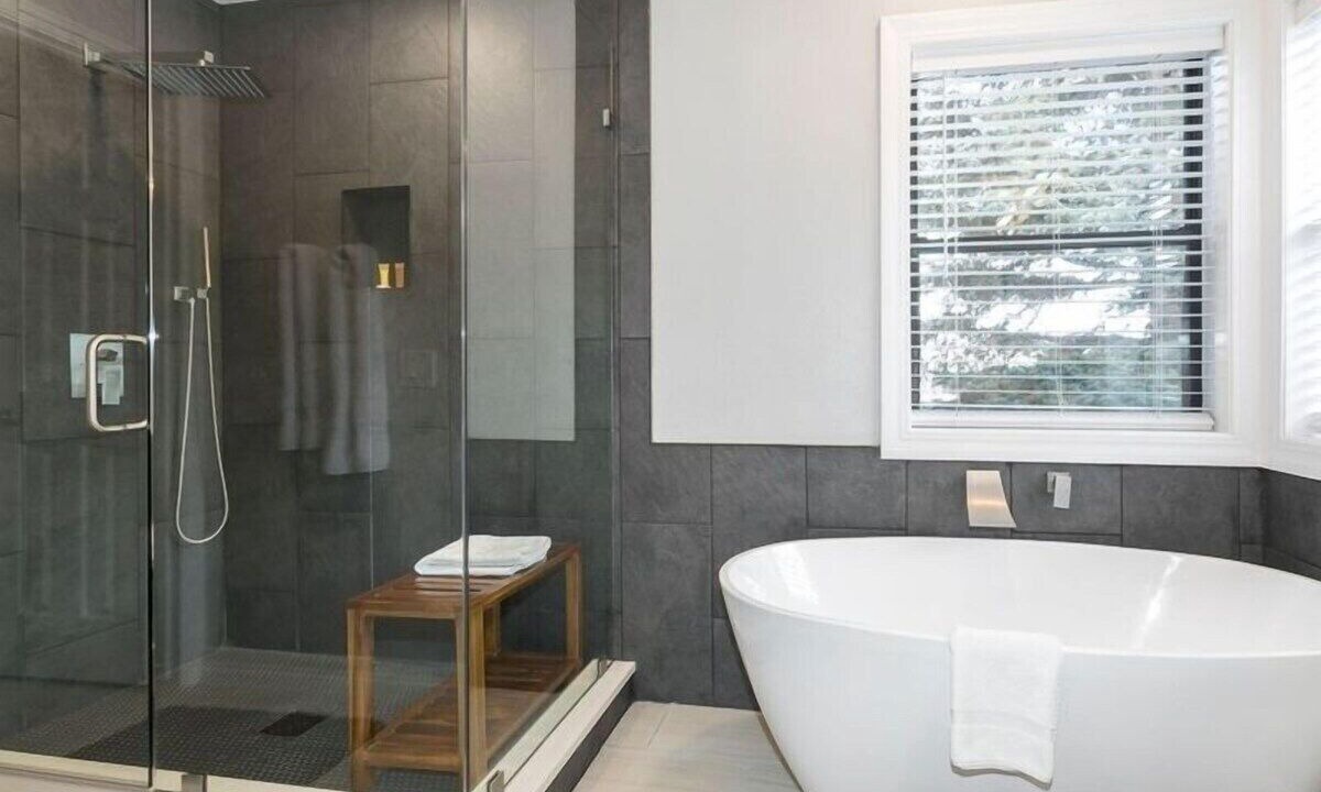 Photo of Bathroom in Edwards
