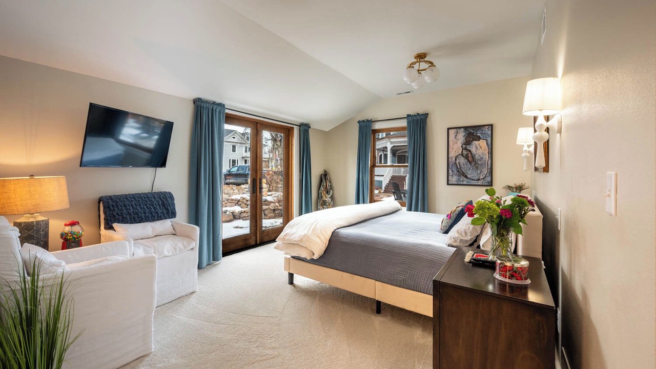 Photo of Bedroom in Old North End