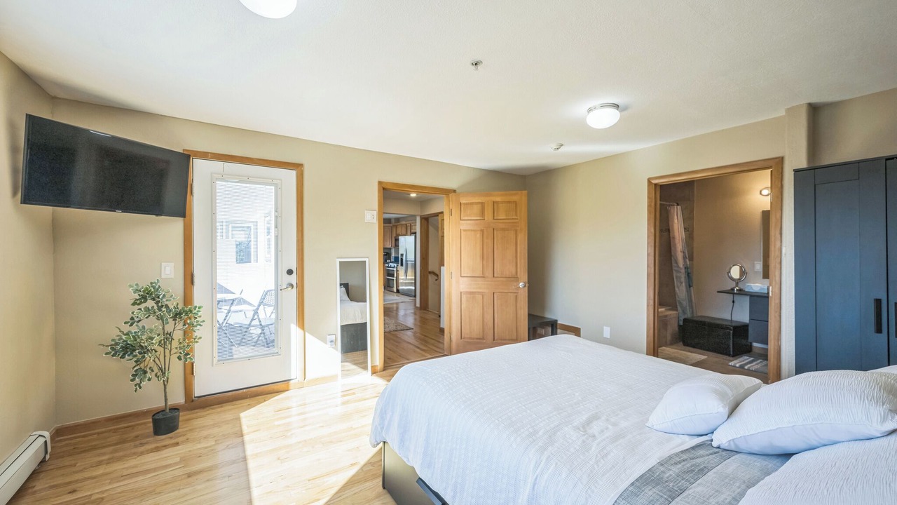 Photo of Bedroom in Castle Rock