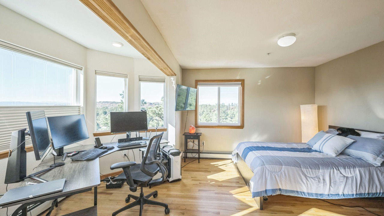 Photo of Bedroom in Castle Rock