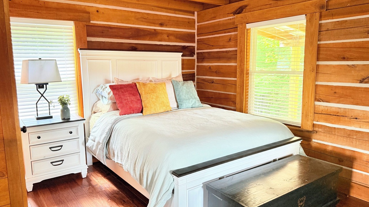 Photo of Bedroom in Mt Lookout