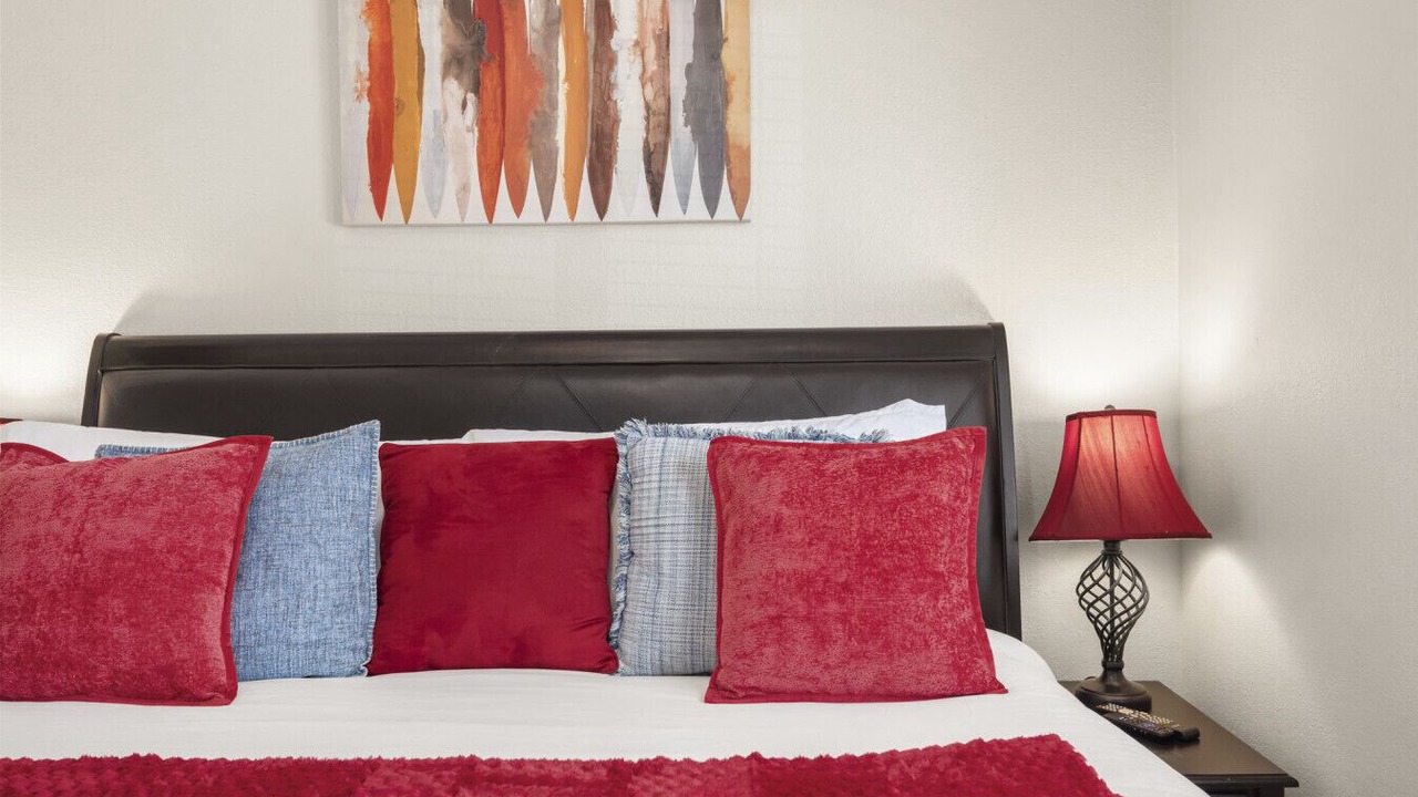 Photo of Bedroom in Castlewood