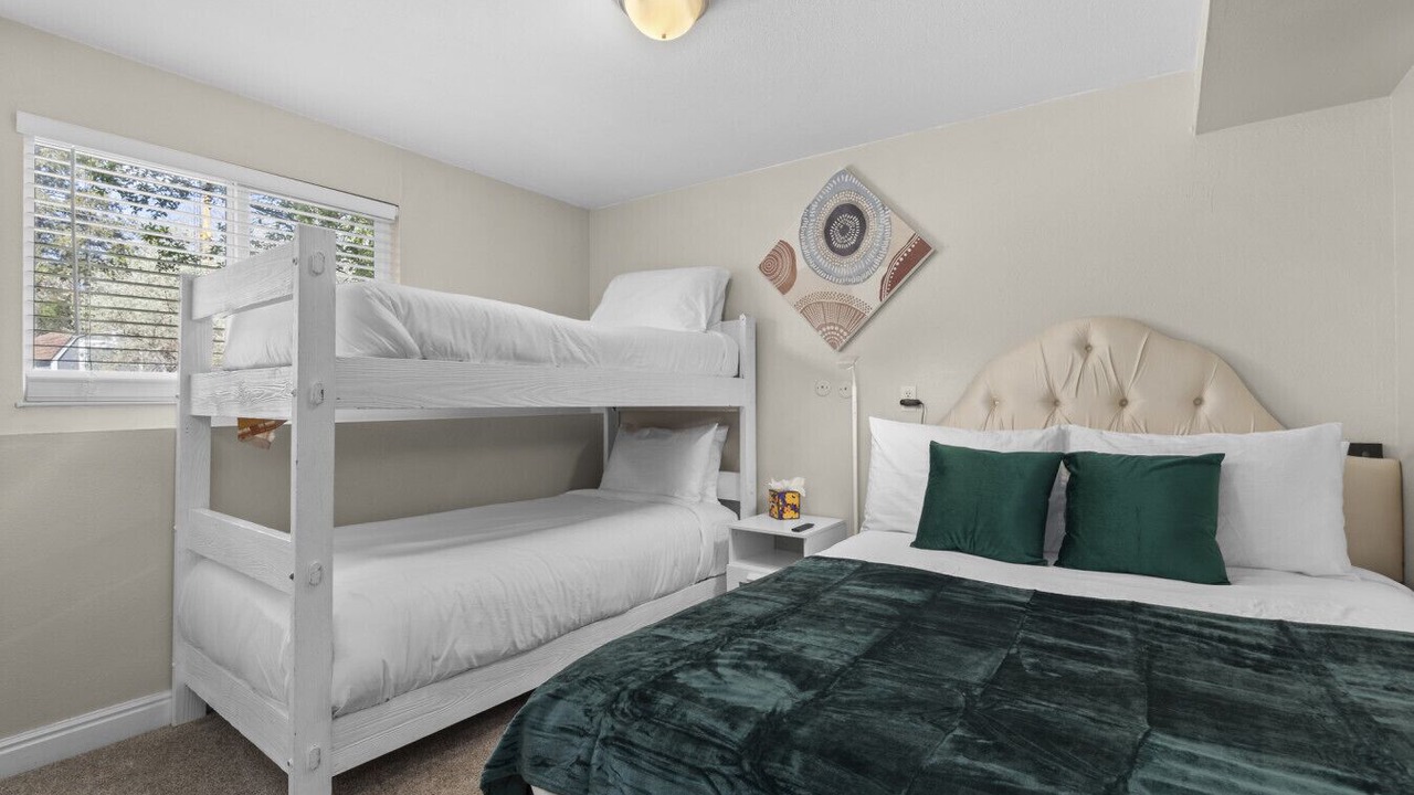 Photo of Bedroom in Castlewood
