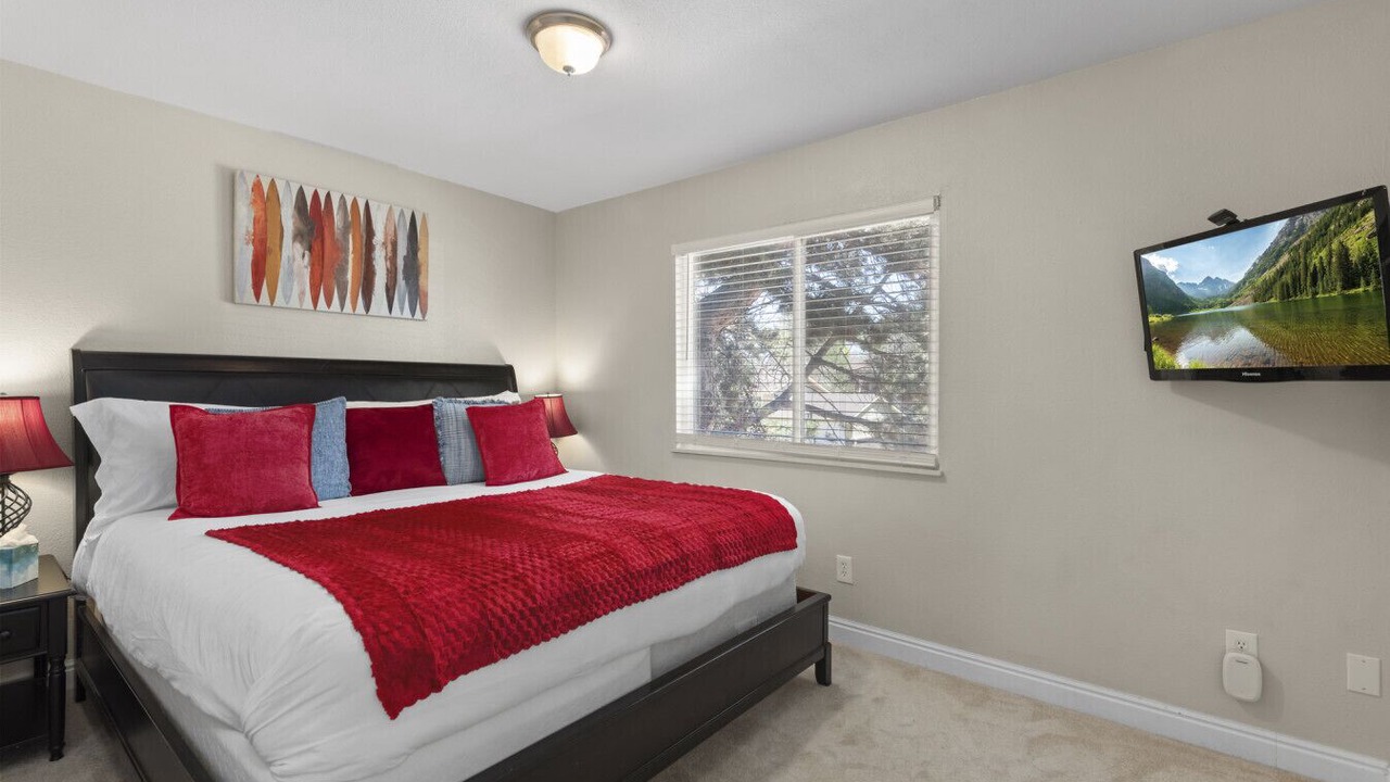 Photo of Bedroom in Castlewood