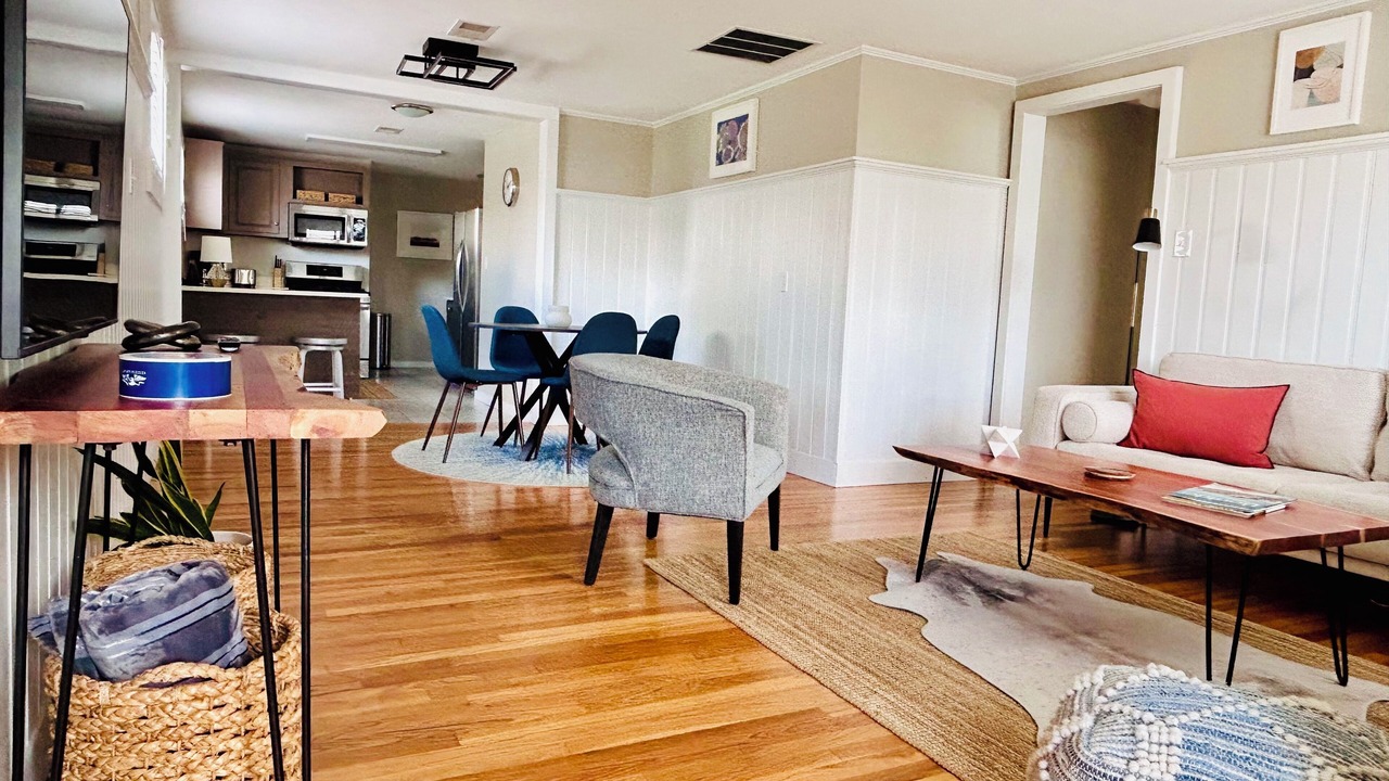 Photo of Livingroom in Lafayette