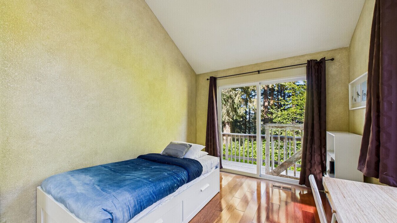 Photo of Bedroom in Orick