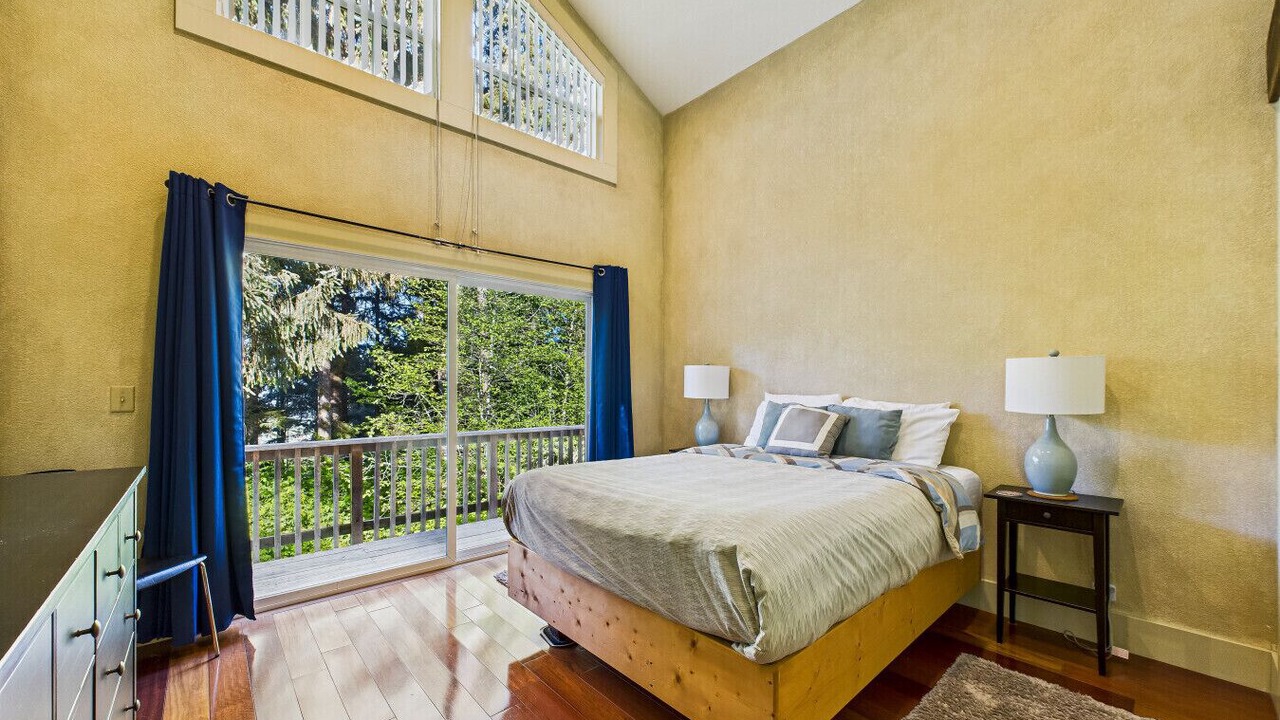 Photo of Bedroom in Orick
