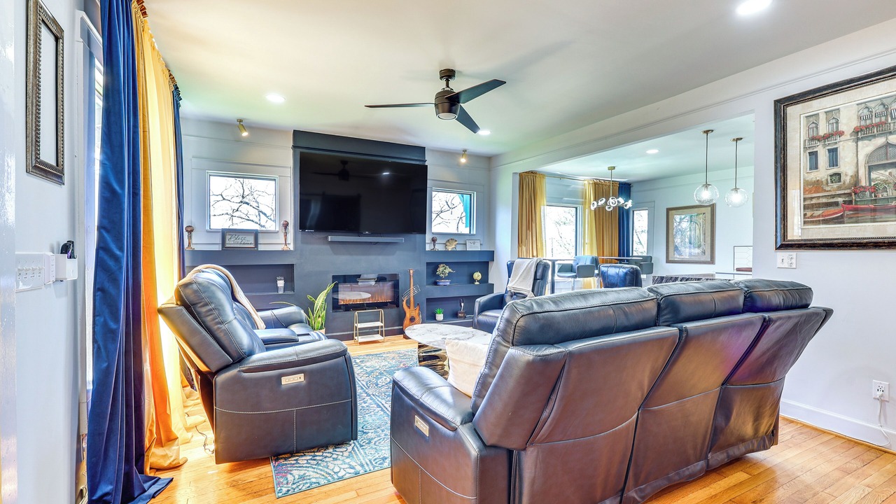 Photo of Livingroom in Norwood