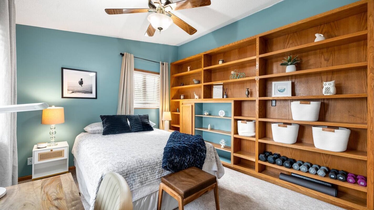 Photo of Bedroom in Paw Paw Lake
