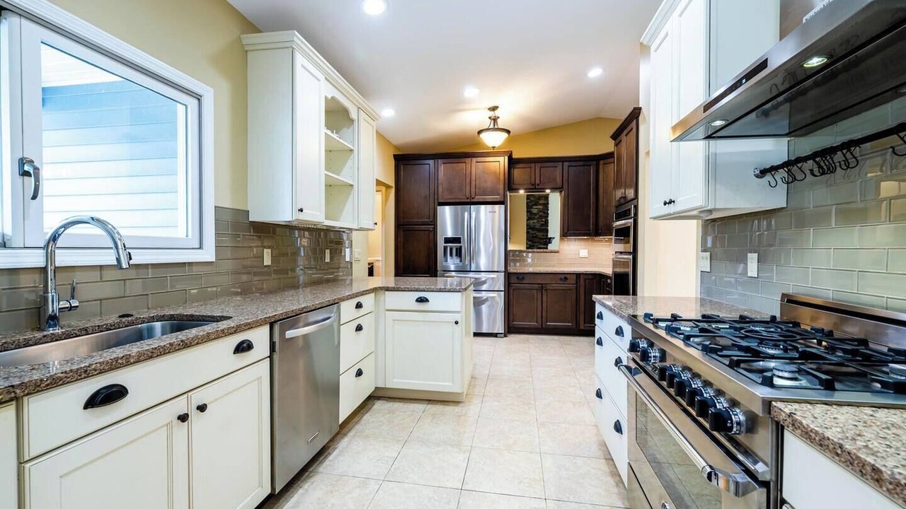 Photo of Kitchen in Paw Paw Lake