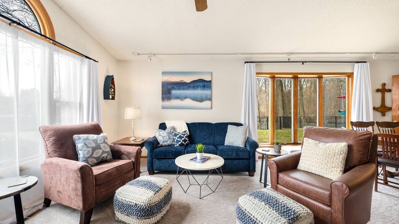 Photo of Livingroom in Paw Paw Lake