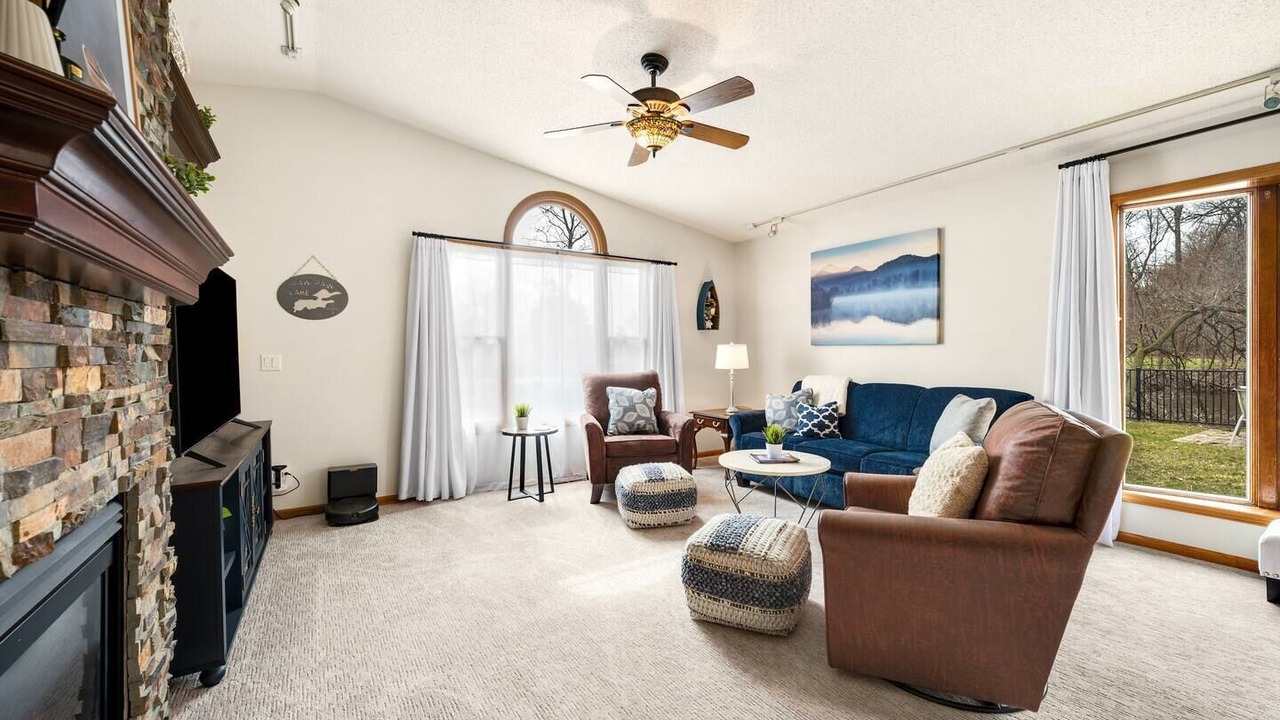 Photo of Livingroom in Paw Paw Lake