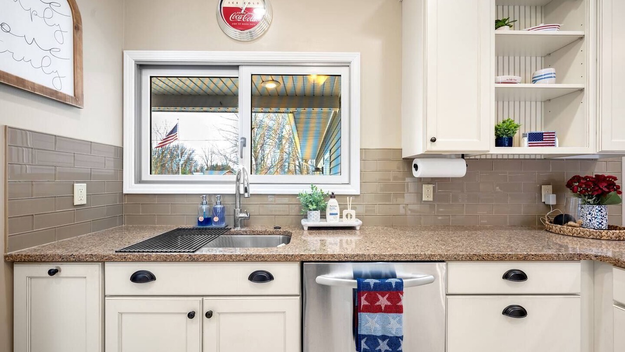 Photo of Kitchen in Paw Paw Lake