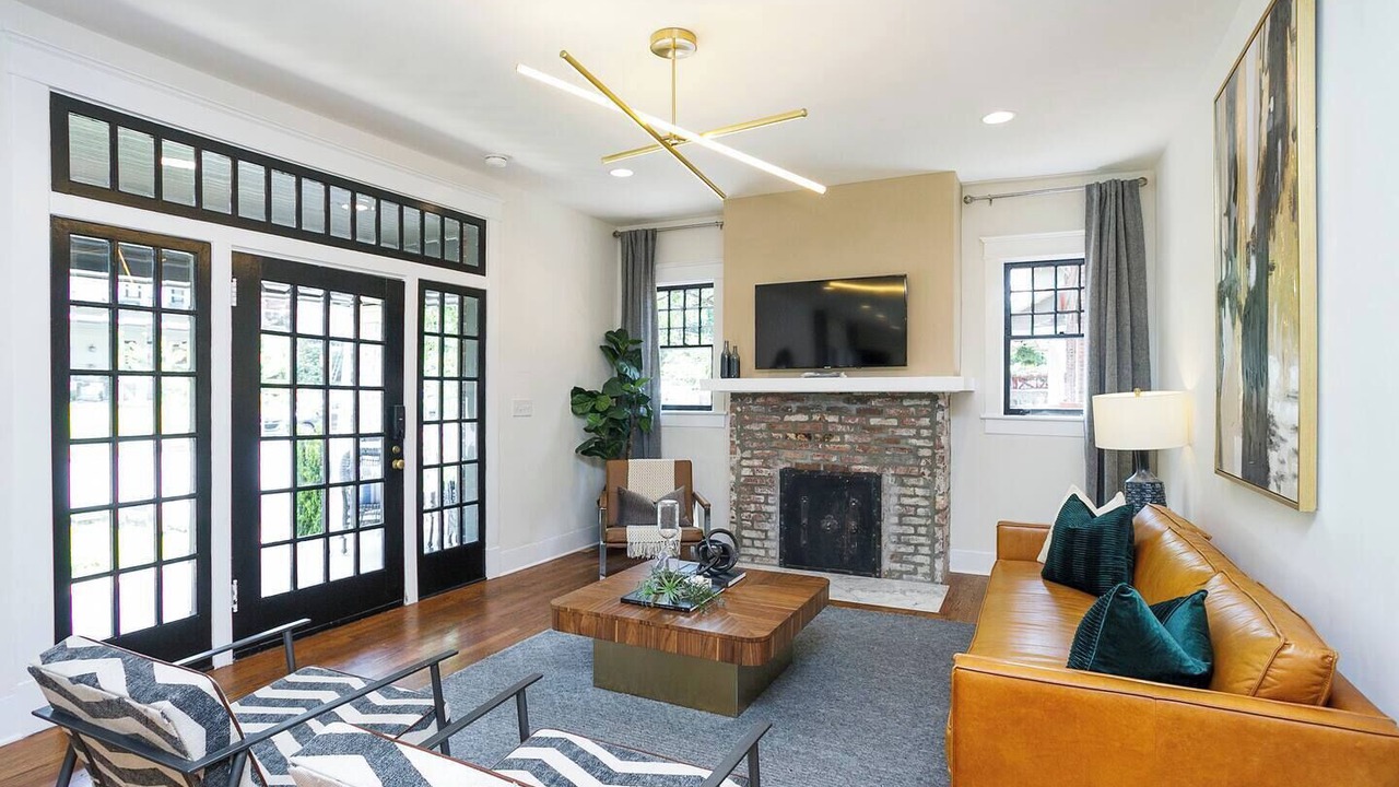Photo of Bedroom in Hillsboro Village