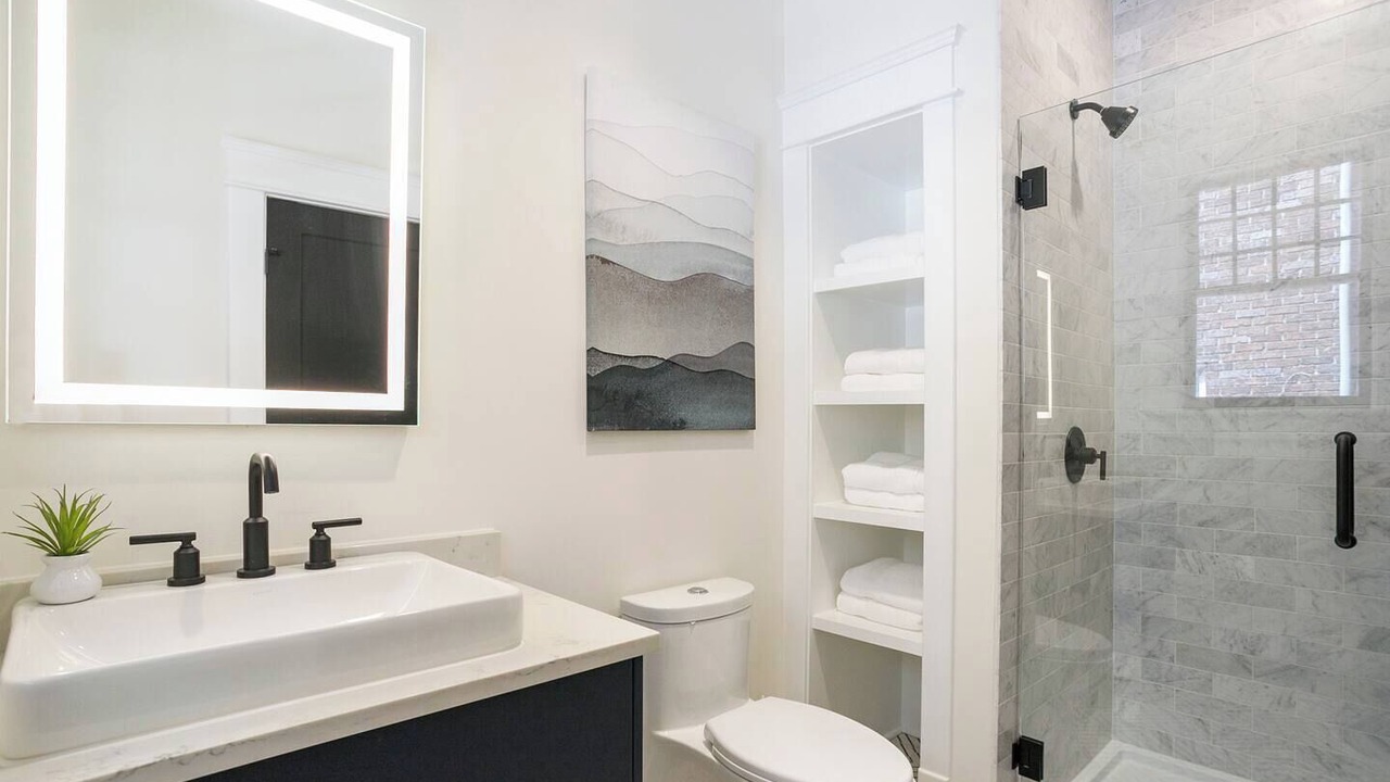 Photo of Bathroom in Hillsboro Village