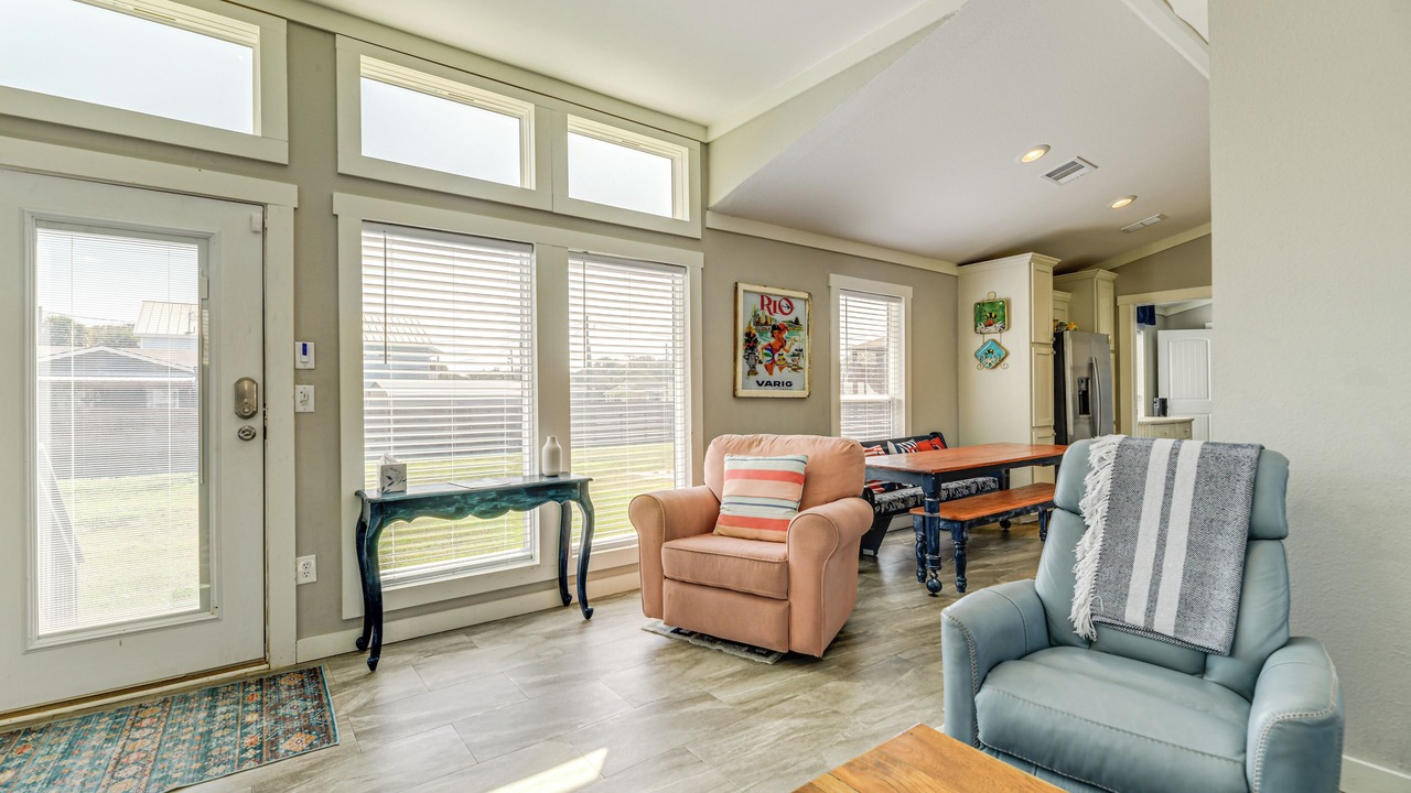 Photo of Livingroom in Fulton