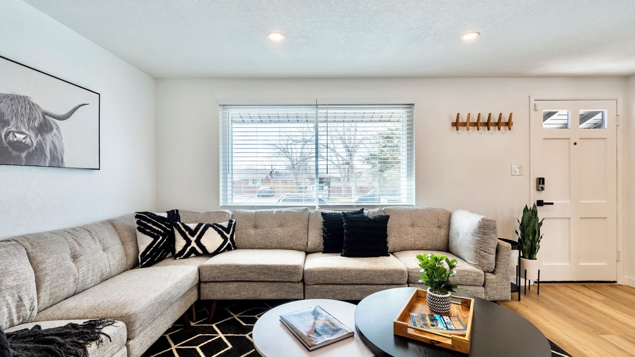 Photo of Livingroom in South Westminster