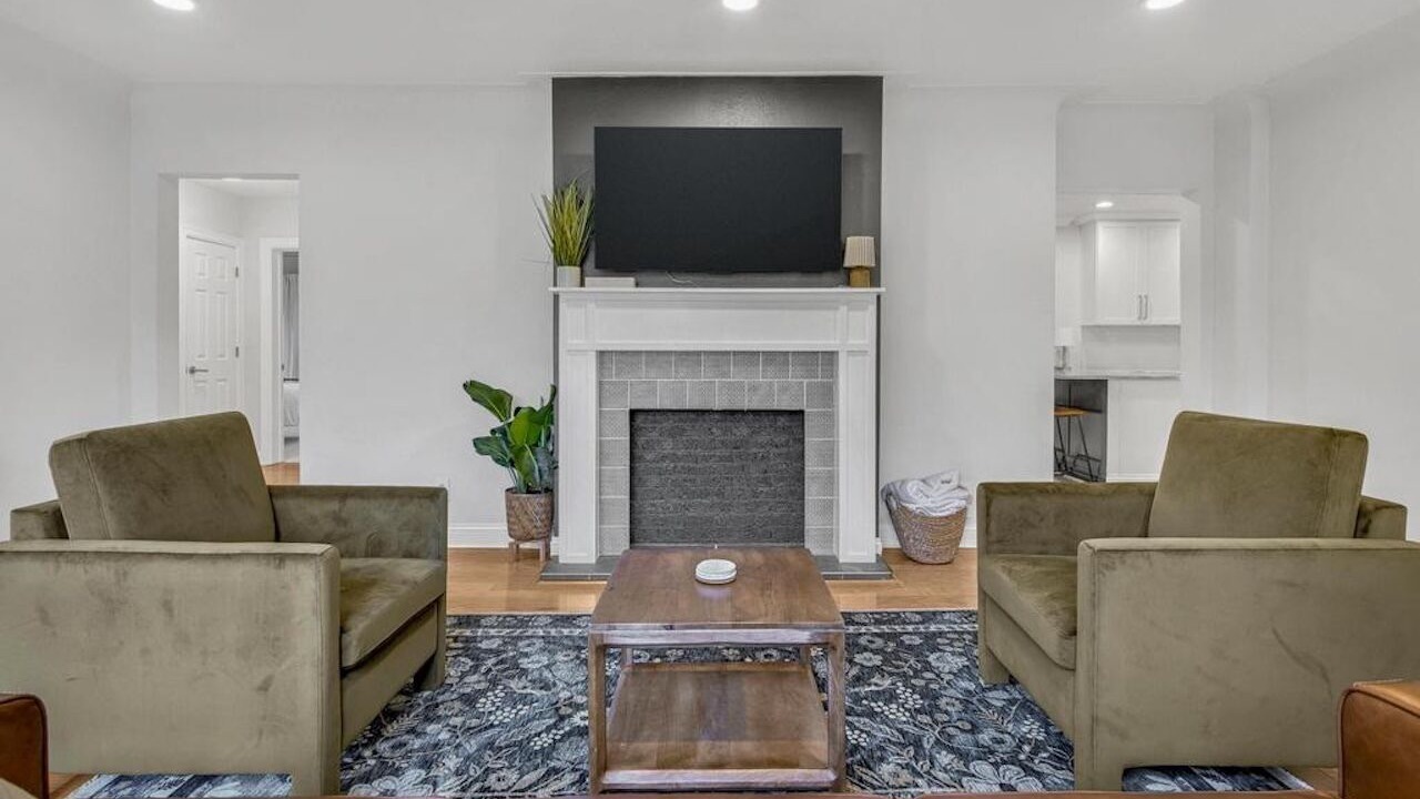 Photo of Livingroom in Ottawa Hills