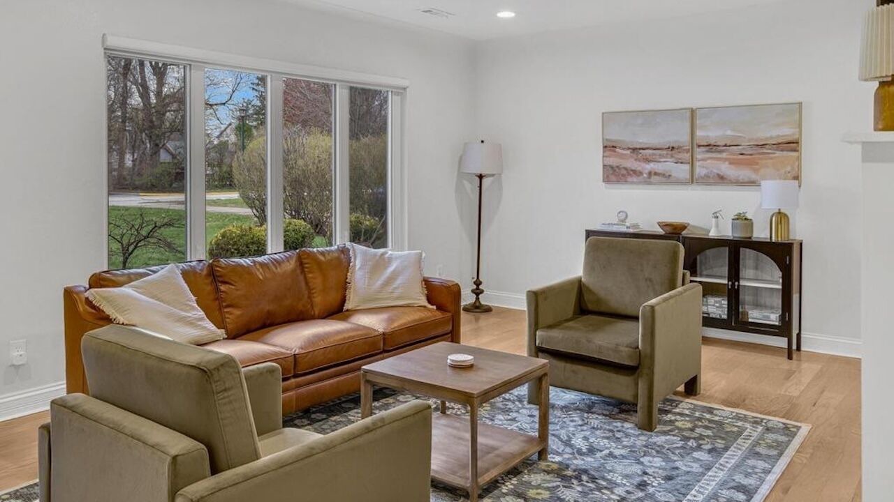 Photo of Livingroom in Ottawa Hills
