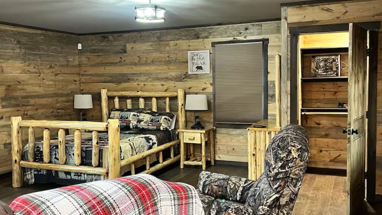 Photo of Bedroom in State Road