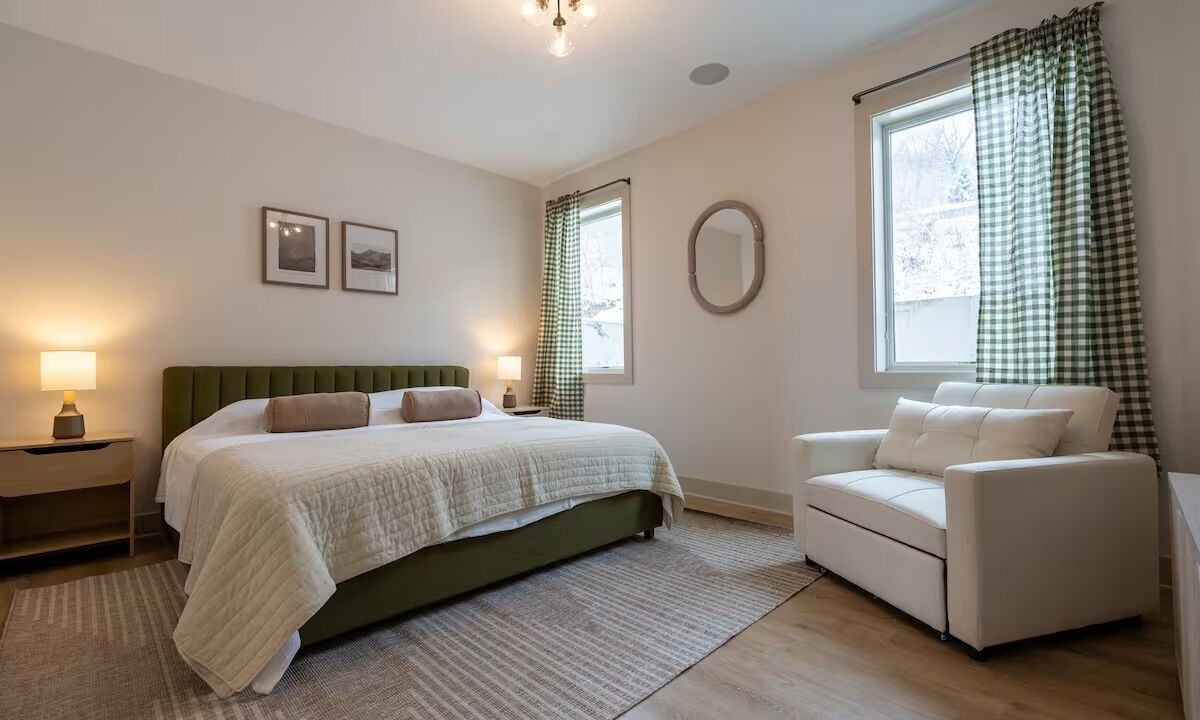 Photo of Bedroom in Covington