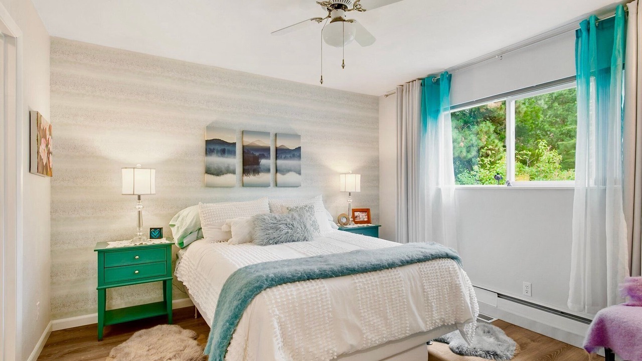 Photo of Bedroom in Round Hill Village