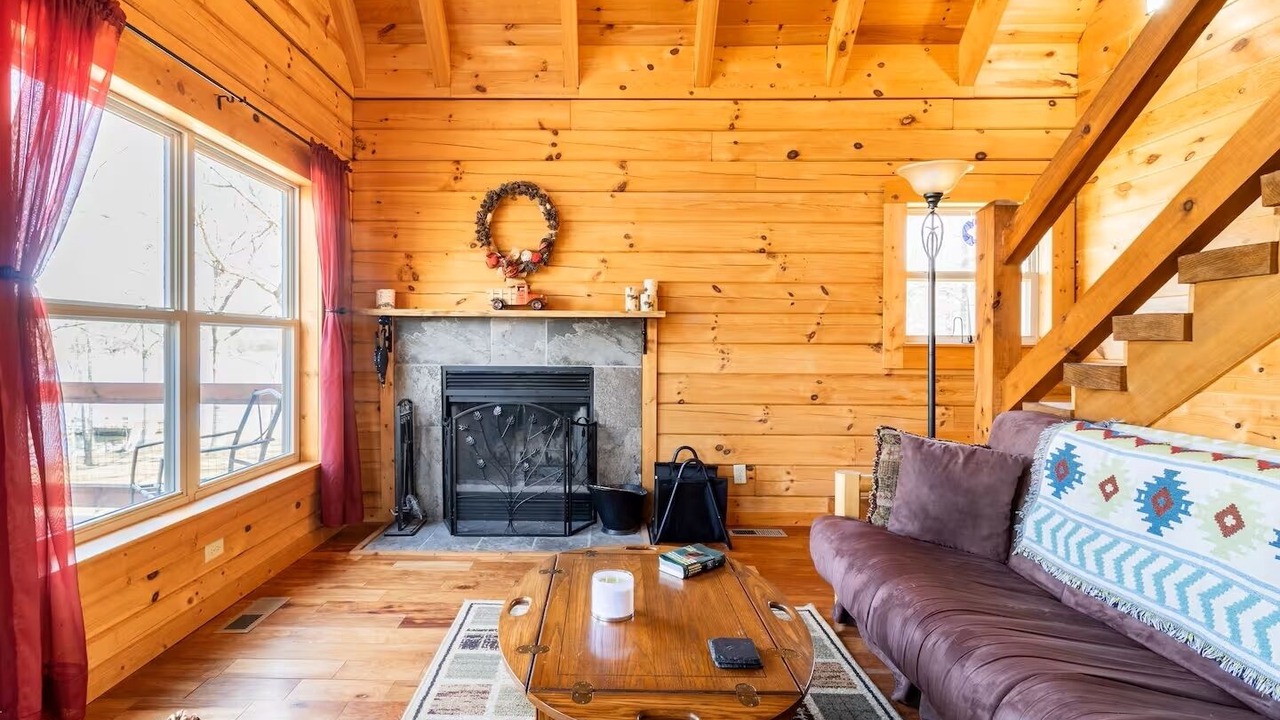 Photo of Livingroom in Dunlap