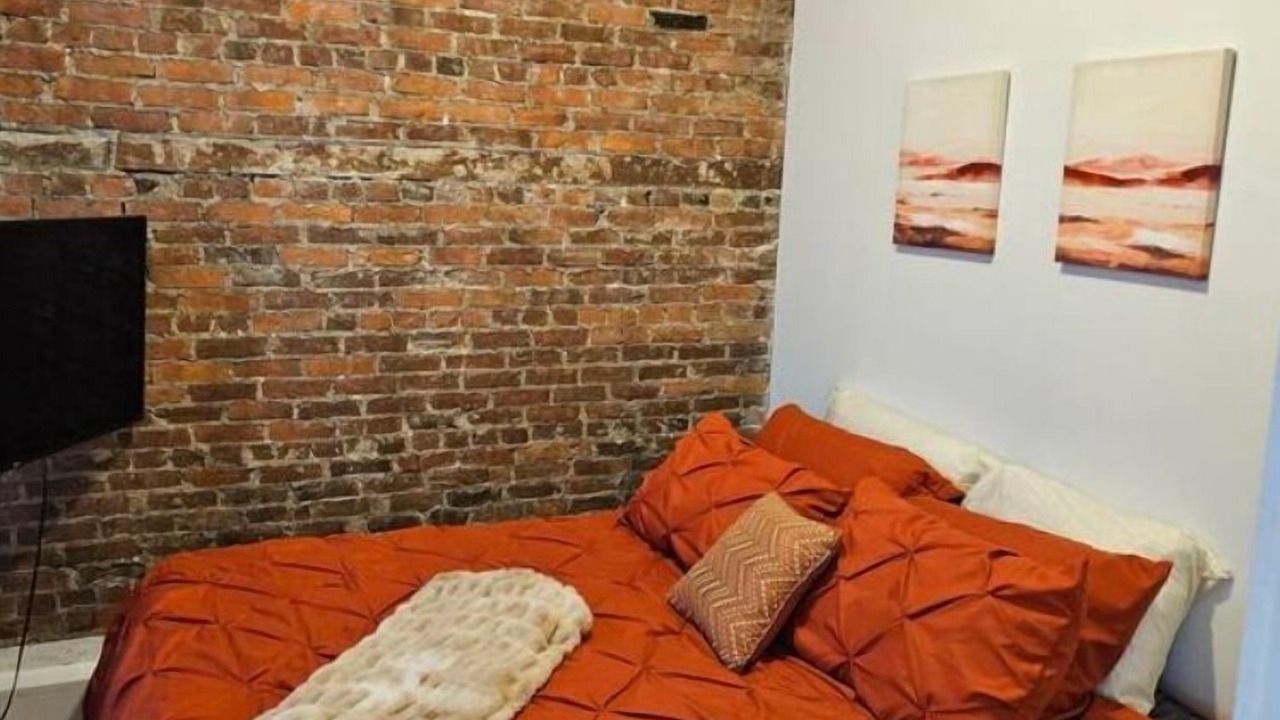 Photo of Bedroom in Utica