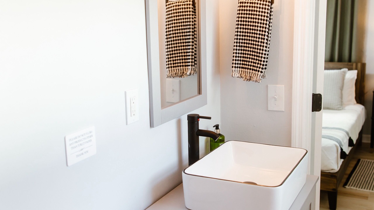 Photo of Bathroom in Sandalwood