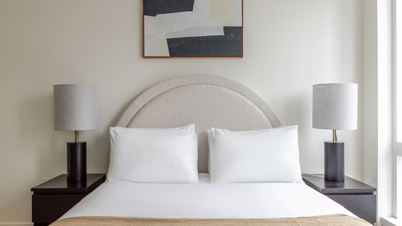 Photo of Bedroom in Hunters Point