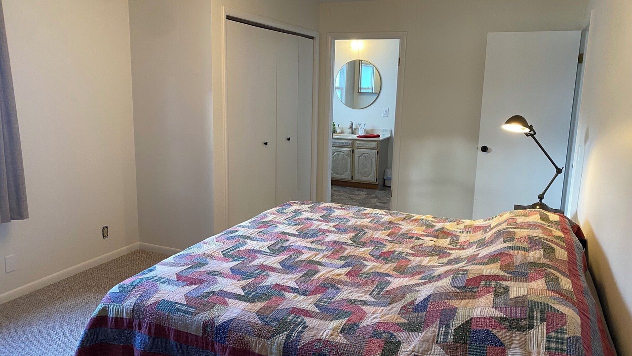 Photo of Bedroom in Paw Paw
