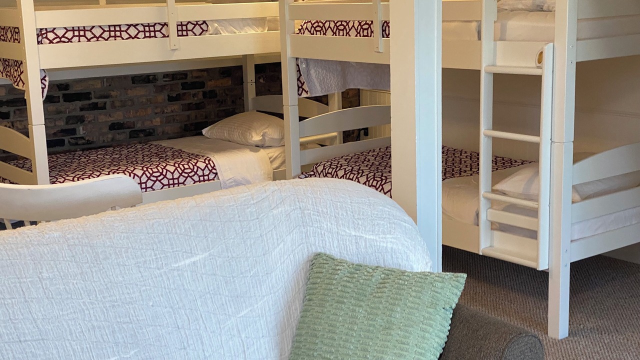 Photo of Bedroom in Paw Paw