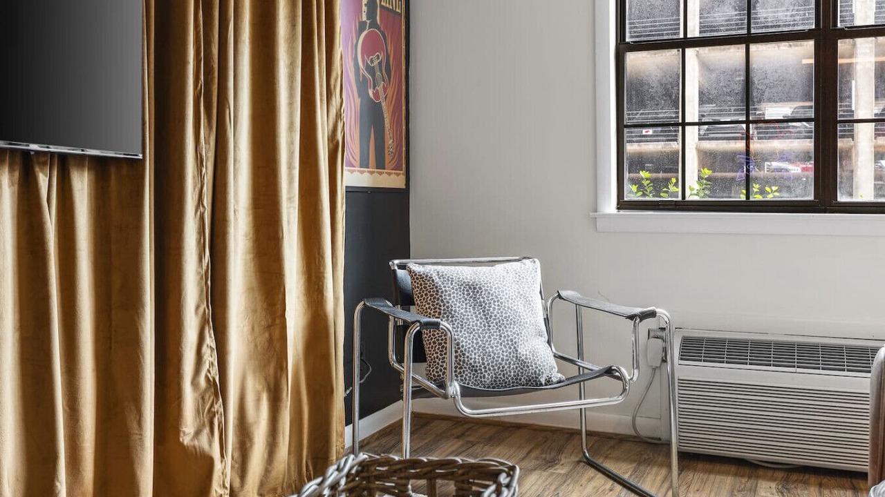 Photo of Bedroom in Music Row