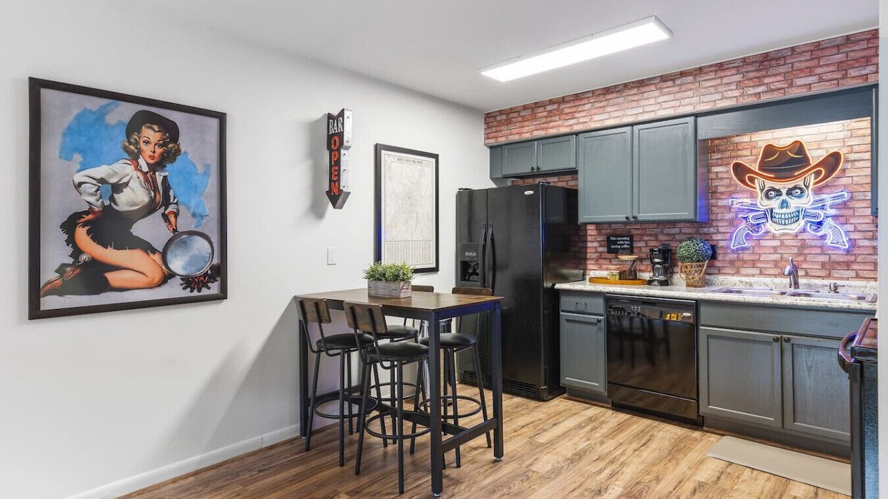 Photo of Bedroom in Music Row