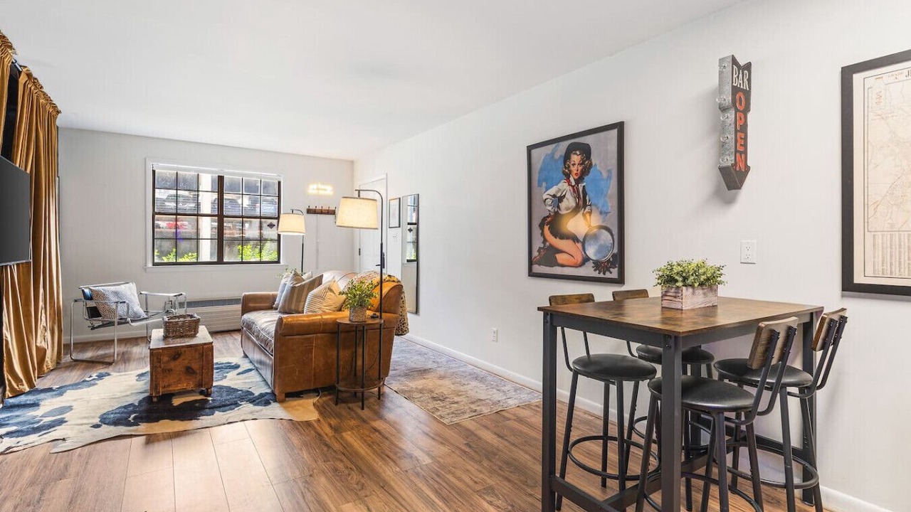 Photo of Bedroom in Music Row