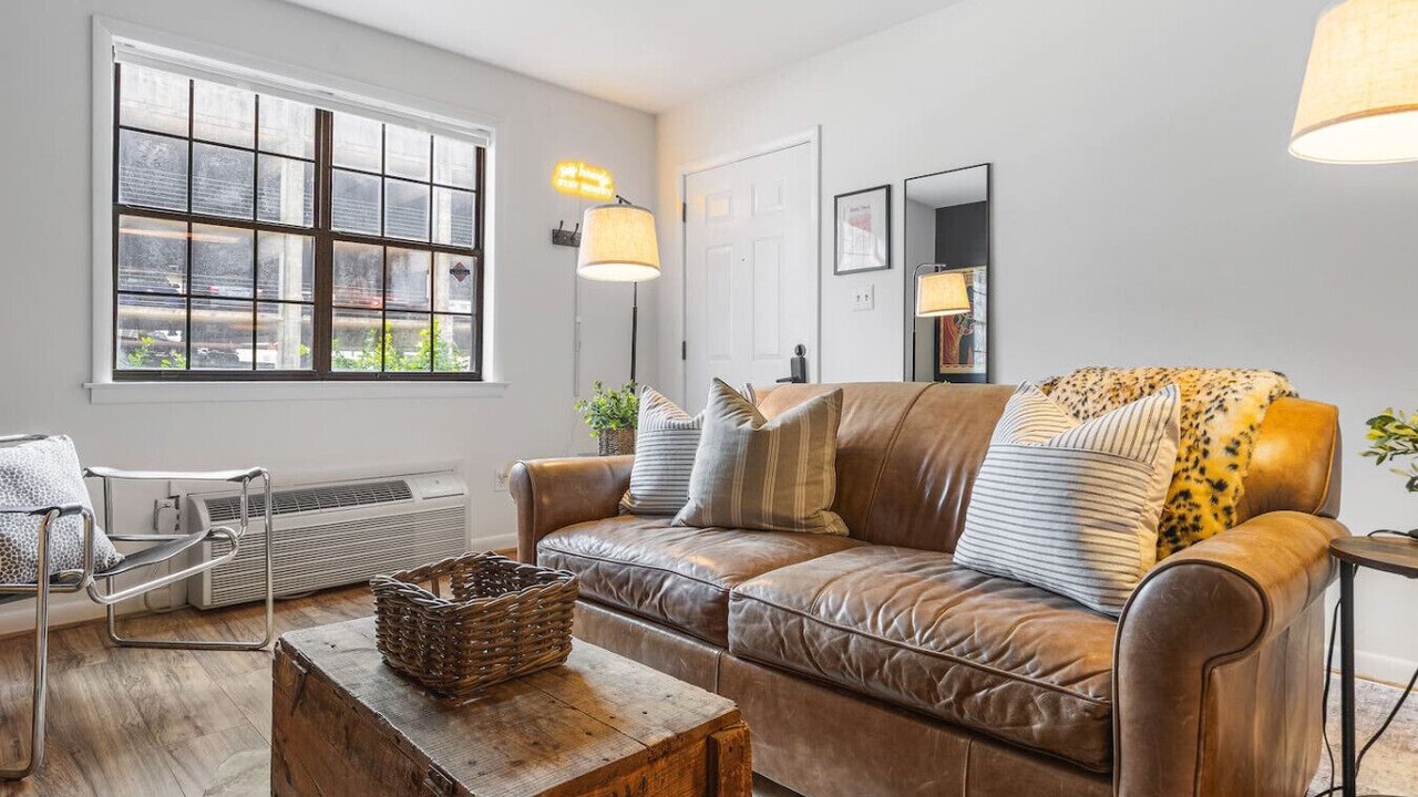 Photo of Bedroom in Music Row