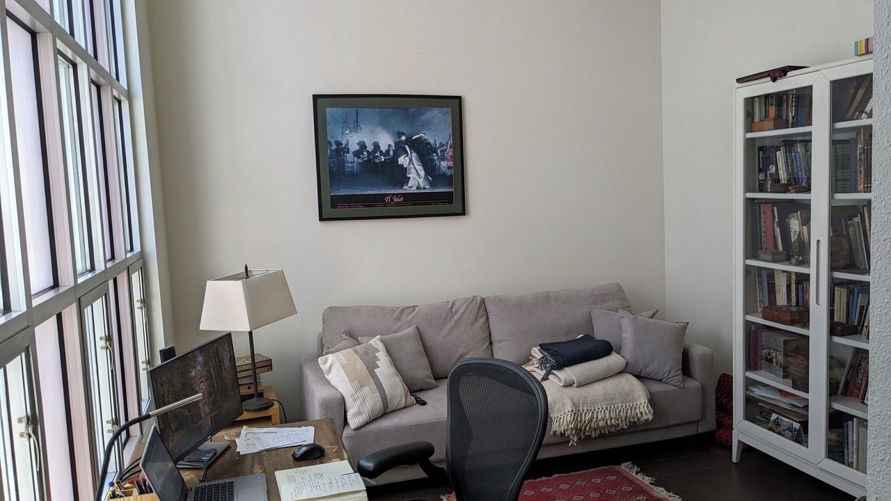 Photo of Livingroom in North Loop