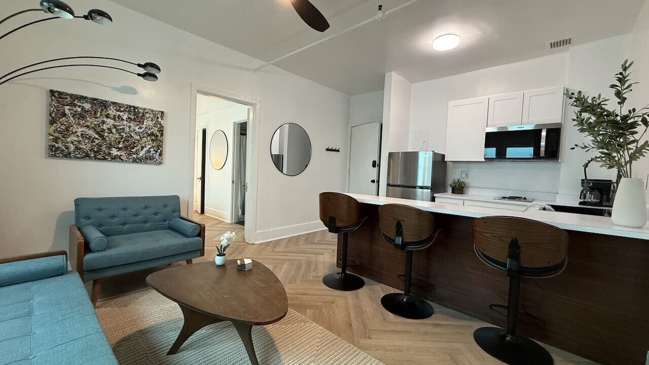 Photo of Livingroom in Downtown Klamath Falls