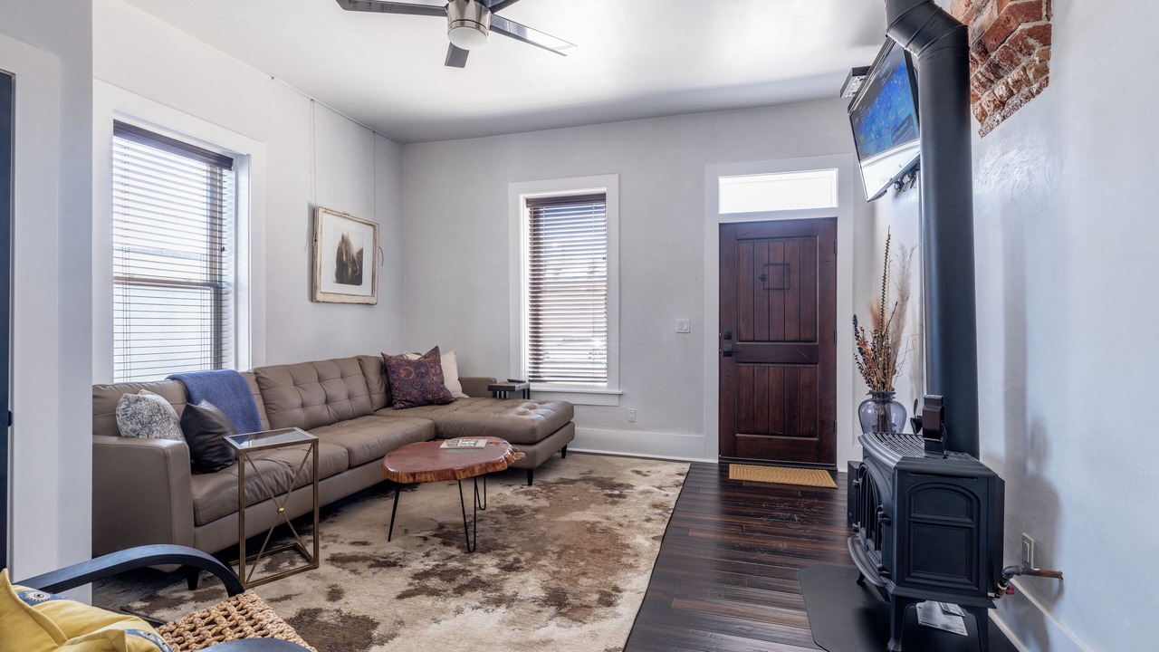 Photo of Livingroom in Tyrone