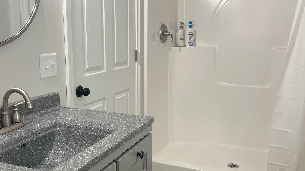 Photo of Bathroom in Oak Harbor